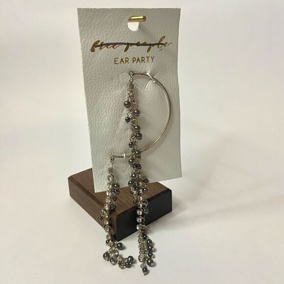 New Free People Judy Pearl Ear Chain with Rhinestones and Pearls Ear Cuff - Picture 3 of 13